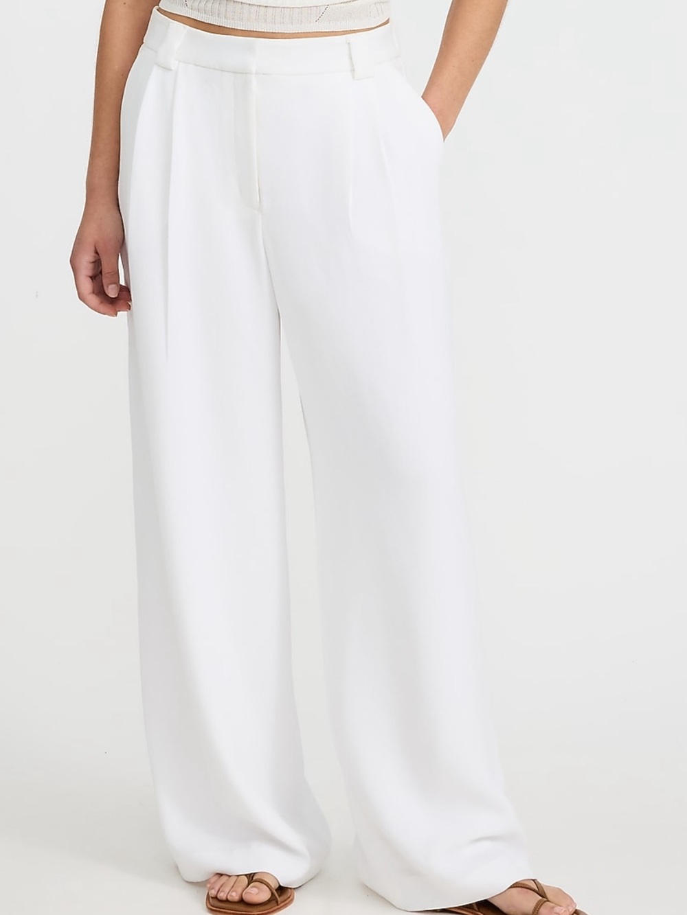 NWT Express Signature Crepe high waisted Relaxed Trouser Size 6 long